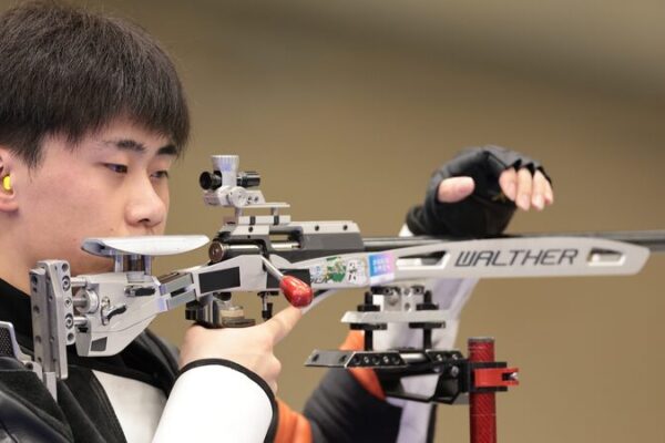Liu Yukun asegura la décima medalla de oro para China en los Juegos Olímpicos de París en Rifle 50m 3 Posiciones Masculino 🏅 Liu_Yukun_asegura_la_de_cima_medalla_de_oro_para_China_en_los_Juegos_Oli_mpicos_de_Pari_s_en_Rifle_50m_3_Posiciones_Masculino__
