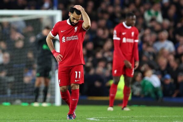 _Liverpool_sufre_inesperada_derrota_y_ve_sus_suen_os_de_ti_tulo_hechos_an_icos___