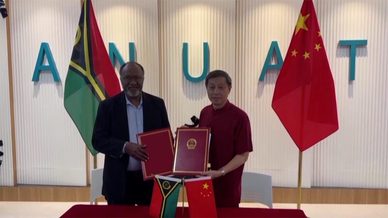 ___Llegan_a_Vanuatu_las_35_toneladas_de_ayuda_de_China_para_la_reconstruccio_n_tras_el_terremoto_ video poster