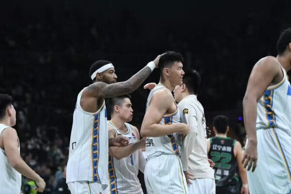 ¡Los Beijing Ducks arrebatan la victoria ante Liaoning en un final de infarto: 106-105! _Los_Beijing_Ducks_arrebatan_la_victoria_ante_Liaoning_en_un_final_de_infarto__106_105_