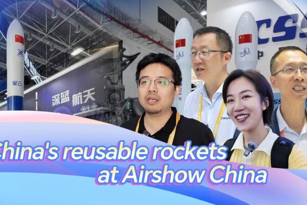 Los Cohetes Reutilizables de China Apuntan a las Estrellas en el Airshow China 🚀 Los_Cohetes_Reutilizables_de_China_Apuntan_a_las_Estrellas_en_el_Airshow_China__ video poster