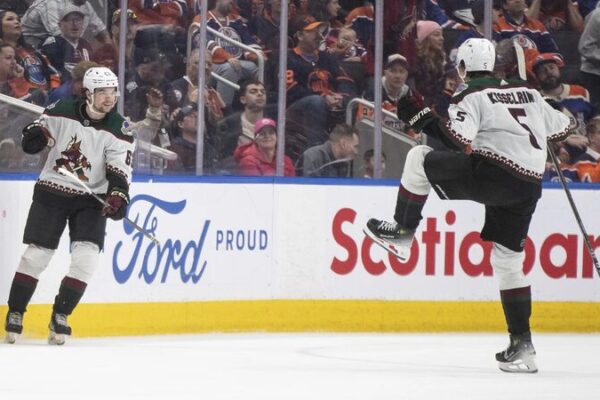 ¡Los Coyotes de Arizona podrían cambiar de casa! 🏒 _Los_Coyotes_de_Arizona_podri_an_cambiar_de_casa___