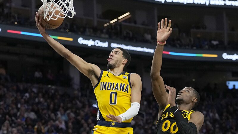 Los_Pacers_Superan_a_los_Warriors_113_110_en_E_pico_Duelo_de_la_NBA___