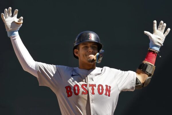 Los Red Sox rompen la racha ganadora de 12 juegos de los Twins con una victoria de 9-2 Los_Red_Sox_rompen_la_racha_ganadora_de_12_juegos_de_los_Twins_con_una_victoria_de_9_2