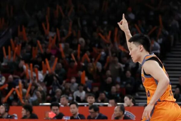 Los Shanghai Sharks logran su 15ª victoria consecutiva en la CBA; Guangsha vence a Shanxi Los_Shanghai_Sharks_logran_su_15a_victoria_consecutiva_en_la_CBA__Guangsha_vence_a_Shanxi