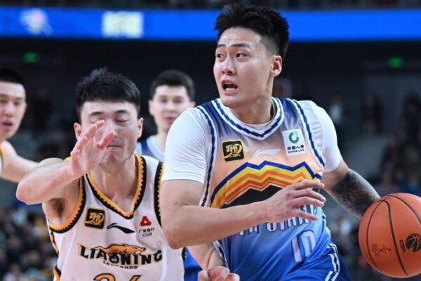 Los Tigres Voladores de Xinjiang rugen con una victoria sobre los Leopardos Voladores de Liaoning 🏀🔥 Los_Tigres_Voladores_de_Xinjiang_rugen_con_una_victoria_sobre_los_Leopardos_Voladores_de_Liaoning___ video poster