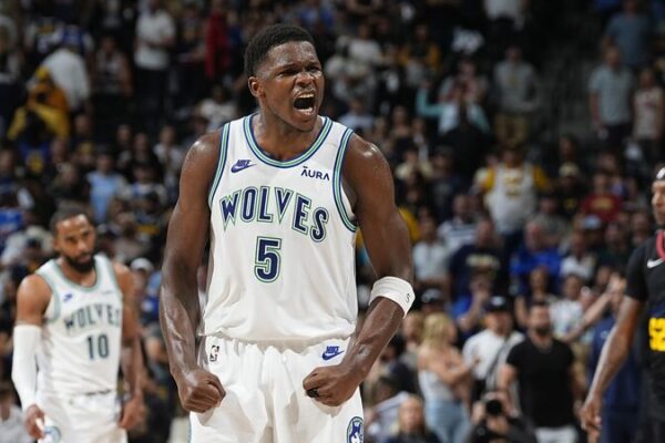 _Los_Timberwolves_eliminan_al_campeo_n_defensor_Nuggets_en_una_e_pica_remontada_