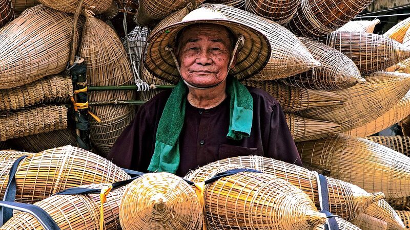 Los_artesanos_vietnamitas_mantienen_viva_la_tradicio_n_del_tejido_de_bambu__en_el_pueblo_de_Thu_Sy