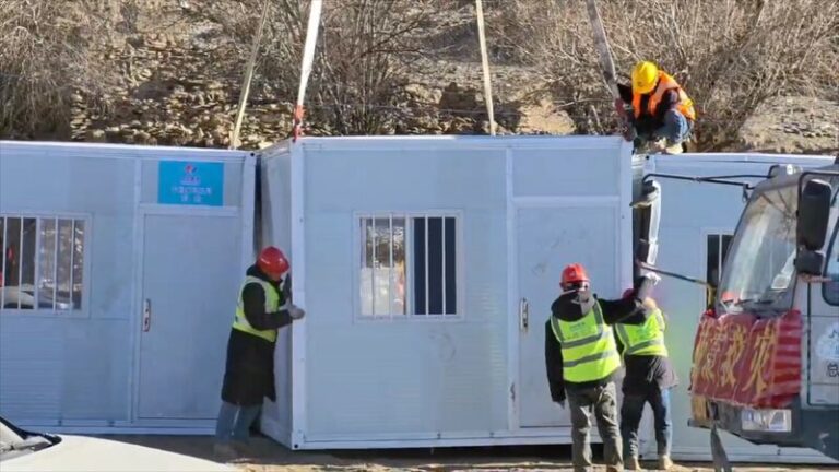 Los_esfuerzos_de_reconstruccio_n_se_aceleran_tras_el_terremoto_de_magnitud_6_8_en_Xizang video poster