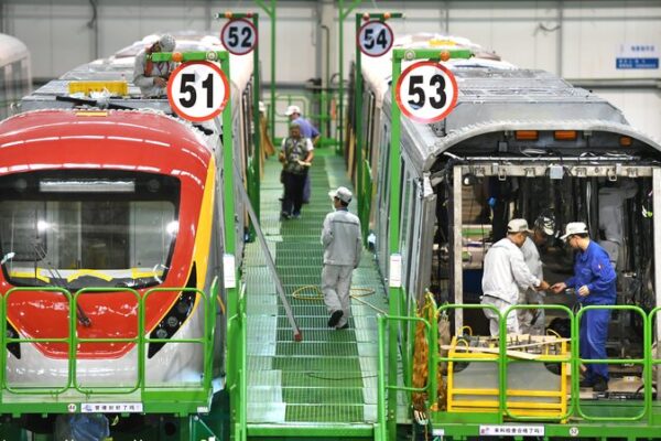 Los_ferrocarriles_de_Pakista_n_impulsados_por_la_transferencia_de_tecnologi_a_de_China___Los_vagones_locales_despegan_