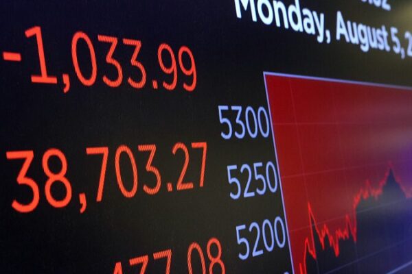 Los mercados globales caen por temores de recesión en EE.UU. 📉 Los_mercados_globales_caen_por_temores_de_recesio_n_en_EE_UU___