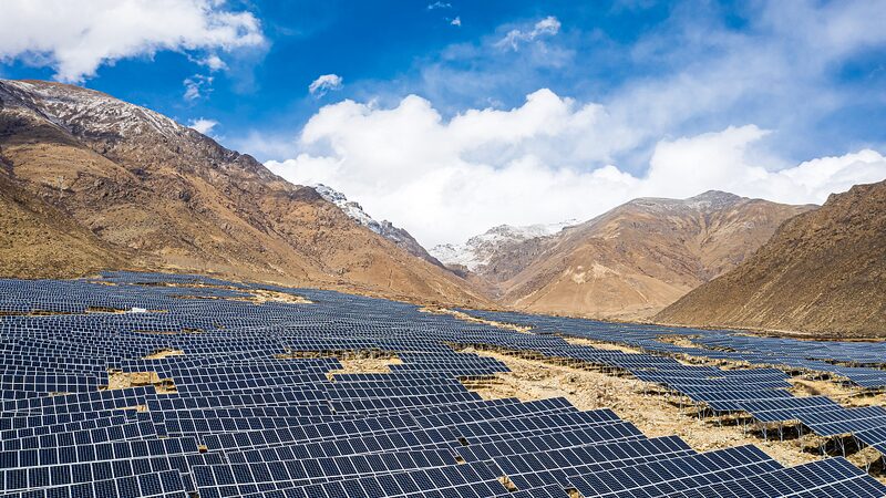 Los_residentes_de_Xizang_adoptan_la_energi_a_solar_para_inviernos_ma_s_verdes___