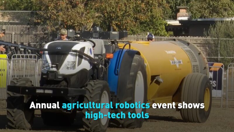 Los_robots_revolucionan_la_agricultura_en_evento_de_agri_tecnologi_a_en_California video poster