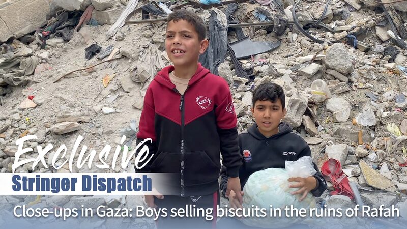 Los_valientes_nin_os_de_Gaza_venden_galletas_en_medio_del_conflicto_para_comprar_ropa_de_invierno video poster