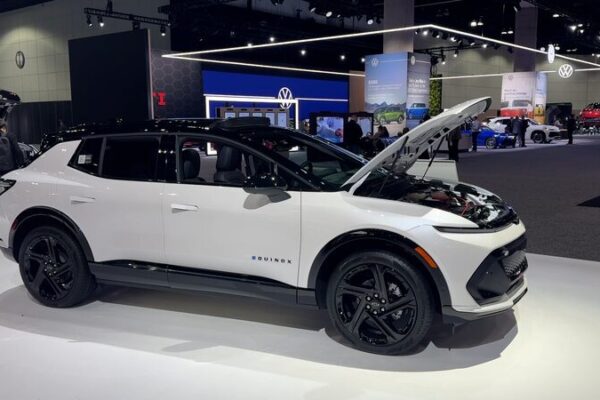 Los vehĂculos elĂ©ctricos toman el centro del escenario en el Auto Show de Los Ăngeles 2024 Los_vehi_culos_ele_ctricos_toman_el_centro_del_escenario_en_el_Auto_Show_de_Los_A_ngeles_2024 video poster