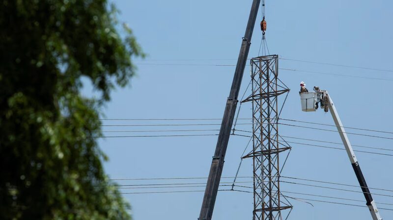 Ma_s_de_190_000_texanos_siguen_sin_luz_tras_las_tormentas_del_fin_de_semana___