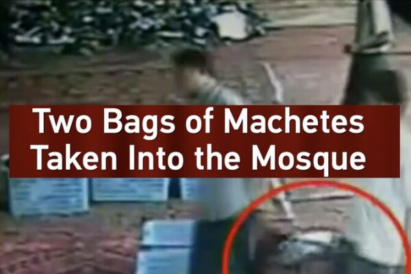 Machetes Contrabandeados en Mezquita: Explorando ‘Oscuridad Sobre Urumqi’ 🎥 Machetes_Contrabandeados_en_Mezquita__Explorando__Oscuridad_Sobre_Urumqi___ video poster