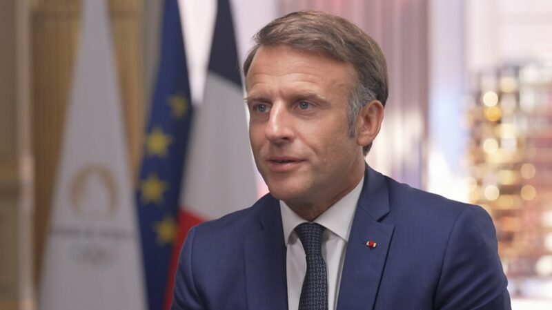 ____Macron_felicita_a_los_atletas_chinos_por_brillar_en_Pari_s_2024 video poster