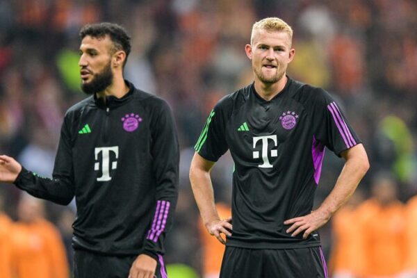 Manchester_United_firma_a_los_defensores_De_Ligt_y_Mazraoui_del_Bayern_Mu_nich