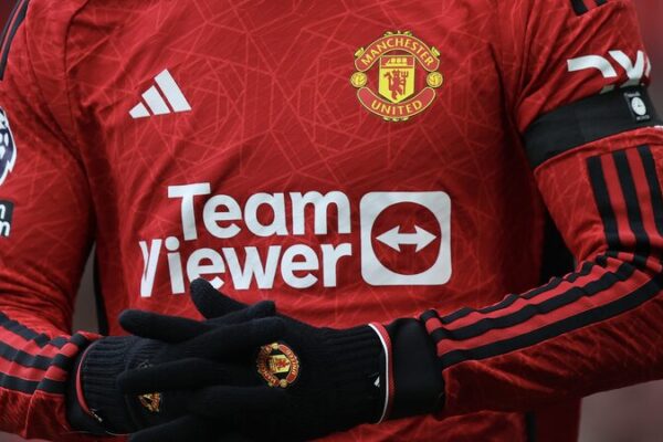 Manchester United informa grandes pérdidas a pesar de ingresos récord 😱⚽ Manchester_United_informa_grandes_pe_rdidas_a_pesar_de_ingresos_re_cord___