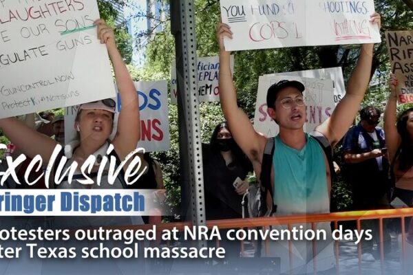 Manifestantes Enojados Confrontan a la NRA en Houston tras Tiroteo Escolar Manifestantes_Enojados_Confrontan_a_la_NRA_en_Houston_tras_Tiroteo_Escolar video poster