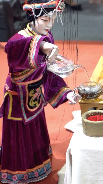 Marionetas_y_Te___Artesano_de_Fujian_Combina_Tradiciones_Antiguas_en_un_Especta_culo_Moderno