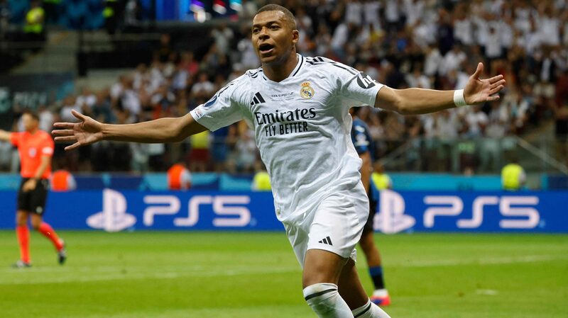 Mbappe__brilla_en_su_debut_son_ado_mientras_el_Real_Madrid_conquista_la_Supercopa