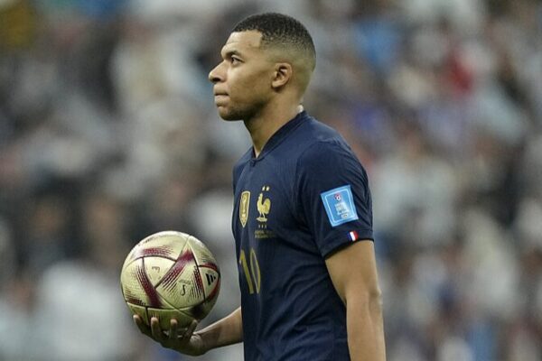 Mbappe ansioso por representar a Francia en los Juegos Olímpicos de París en medio del choque con el Real Madrid Mbappe_ansioso_por_representar_a_Francia_en_los_Juegos_Oli_mpicos_de_Pari_s_en_medio_del_choque_con_el_Real_Madrid