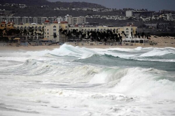 México se prepara para el impacto de la tormenta tropical Hilary 🌊🌧️ Me_xico_se_prepara_para_el_impacto_de_la_tormenta_tropical_Hilary____ video poster
