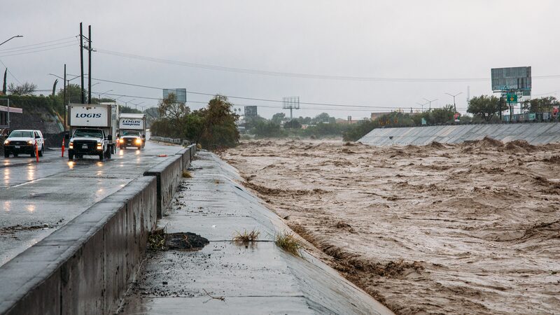 ___Me_xico_y_Centroame_rica_se_preparan_para_ma_s_lluvias_intensas