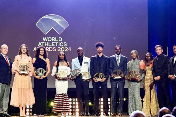 Medallistas de oro Hassan y Tebogo coronados como Atletas del Año 🏆 Medallistas_de_oro_Hassan_y_Tebogo_coronados_como_Atletas_del_An_o__
