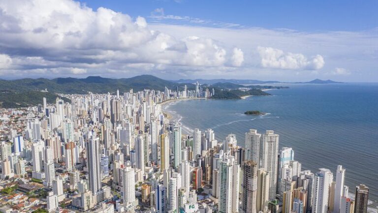 _Mesa_redonda_sobre_derechos_humanos_China_Ame_rica_Latina_ilumina_Ri_o_