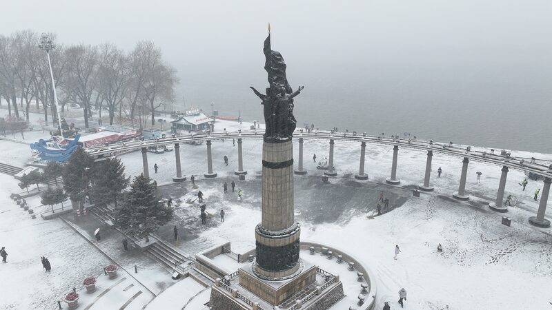 Mientras_China_se_Calienta__el_Noreste_se_Prepara_para_Ma_s_Nieve_____