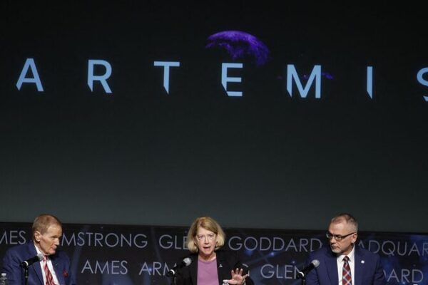 Misiones Artemis a la Luna de la NASA pospuestas 😱: ¡Nuevas fechas de lanzamiento reveladas! Misiones_Artemis_a_la_Luna_de_la_NASA_pospuestas_____Nuevas_fechas_de_lanzamiento_reveladas_