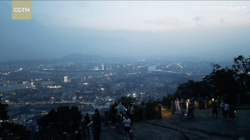 Monte_Qingyuan__Donde_la_historia_y_la_naturaleza_se_unen__ video poster