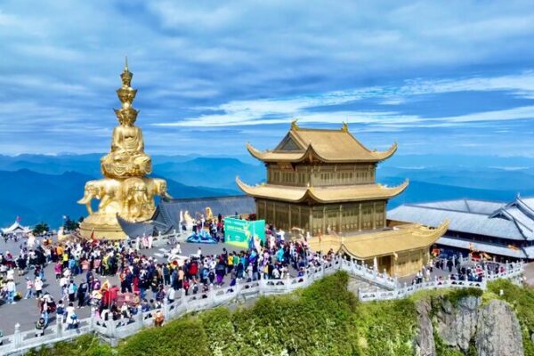 Movimientos_antiguos__ritmos_nuevos___La_Conferencia_de_Artes_Marciales_de_Emei_comienza_con_todo_ video poster