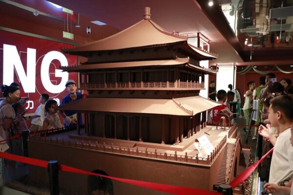 Museo de Chocolate Deslumbra a Visitantes con Exquisitos Artefactos en Xi’an 🍫🎨 Museo_de_Chocolate_Deslumbra_a_Visitantes_con_Exquisitos_Artefactos_en_Xi_an___