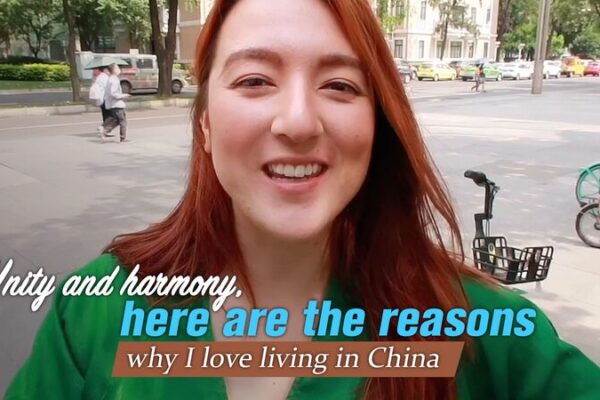Naomi, la vloguera holandesa que se enamoró de vivir en China 🇨🇳✨ Naomi__la_vloguera_holandesa_que_se_enamoro__de_vivir_en_China____ video poster