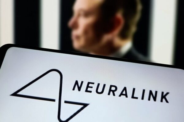 Neuralink recibe aprobación en Canadá para ensayos de implantes cerebrales Neuralink_recibe_aprobacio_n_en_Canada__para_ensayos_de_implantes_cerebrales