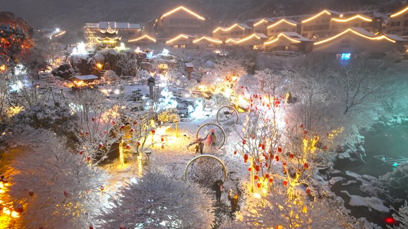 Noches_ma_gicas_de_nieve_en_el_pueblo_Gexian_de_Shangrao____