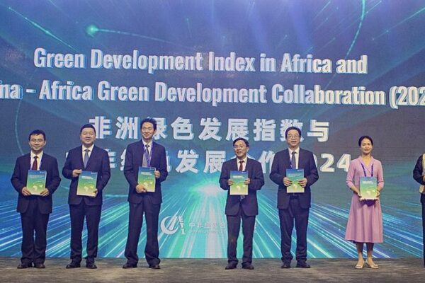 _Nueva_alianza_verde_entre_China_y_A_frica_nace_en_Abuja_