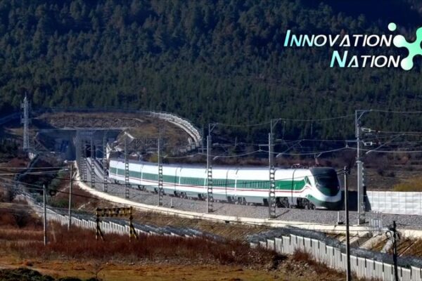 Nuevo ferrocarril conecta Shangri-La y Lijiang en China 🚄✨ Nuevo_ferrocarril_conecta_Shangri_La_y_Lijiang_en_China___ video poster