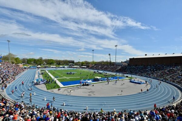 ¡Nuevo récord en los 1.500 metros en los Drake Relays! Reniewicki lidera la hazaña _Nuevo_re_cord_en_los_1_500_metros_en_los_Drake_Relays__Reniewicki_lidera_la_hazan_a