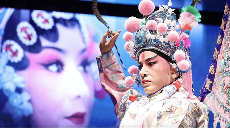 O_pera_Qinqiang__La_antigua_forma_de_arte_de_China_que_au_n_sigue_vibrando_hoy__