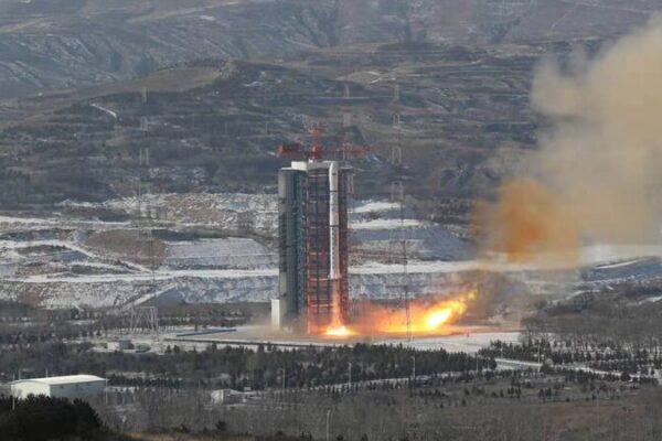 Orbitando_el_Futuro__Co_mo_la_Asociacio_n_Espacial_entre_China_y_Ame_rica_Latina_Esta__Cambiando_Vidas