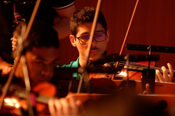Orquesta Juvenil Brasileña Enciende China en el 50° Aniversario 🎶✨ Orquesta_Juvenil_Brasilen_a_Enciende_China_en_el_50__Aniversario___ video poster