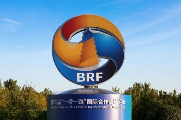 🚀 Pekín alberga el Tercer Foro de la Franja y la Ruta: el Presidente Xi presenta una visión de prosperidad compartida __Peki_n_alberga_el_Tercer_Foro_de_la_Franja_y_la_Ruta__el_Presidente_Xi_presenta_una_visio_n_de_prosperidad_compartida video poster