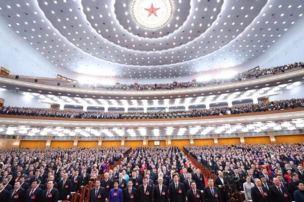 Perspectivas Económicas de China 2024: Crecimiento, Empleos y Nuevas Oportunidades 🚀 Perspectivas_Econo_micas_de_China_2024__Crecimiento__Empleos_y_Nuevas_Oportunidades__