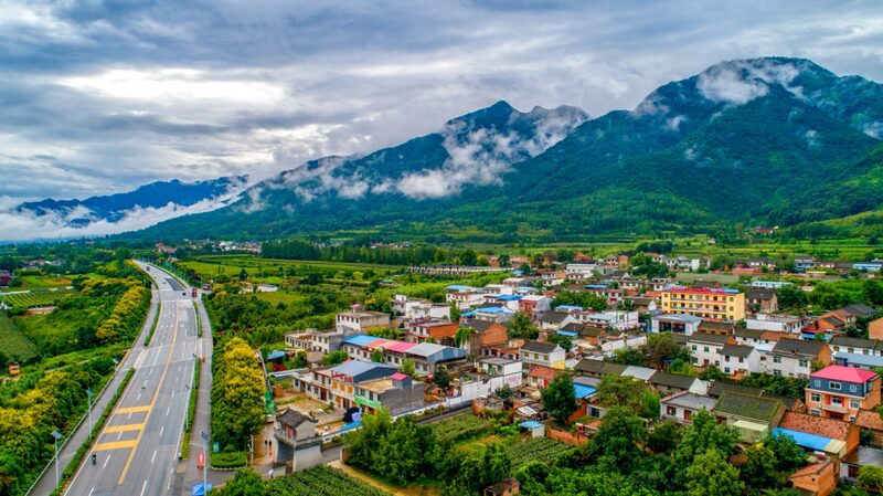 PhD_revitaliza_aldea_en_Shaanxi_con_un_cafe__u_nico__