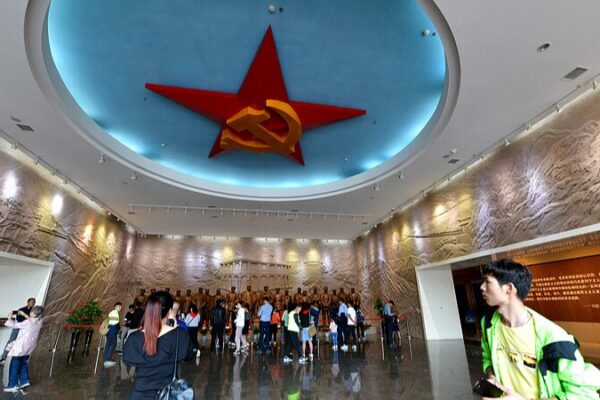 Por_que__la_Reunio_n_de_Zunyi_de_China_en_1935_au_n_inspira_el_espi_ritu_revolucionario_hoy__
